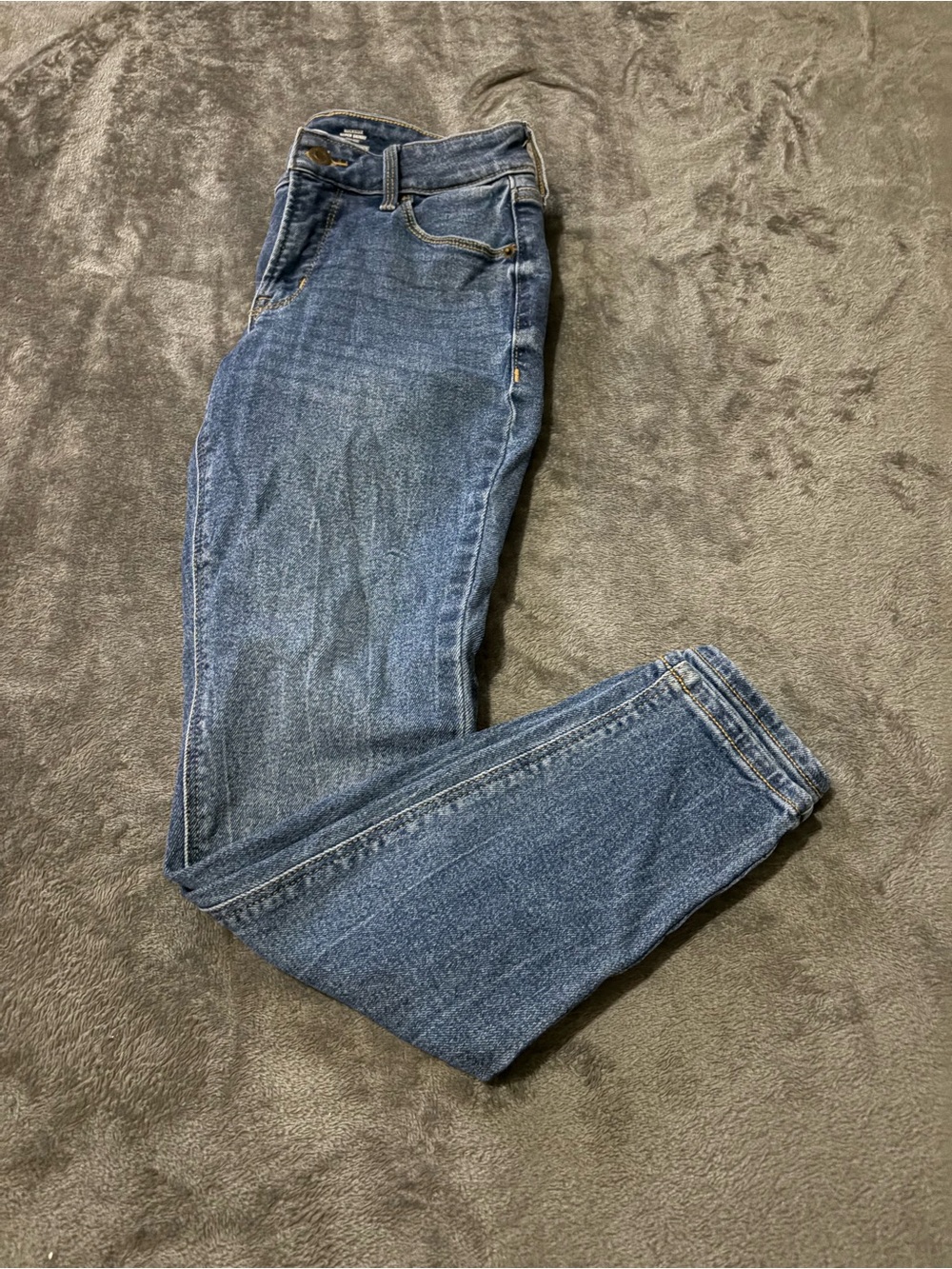 Old Navy Medium Blue Straight-Leg Women's Jeans